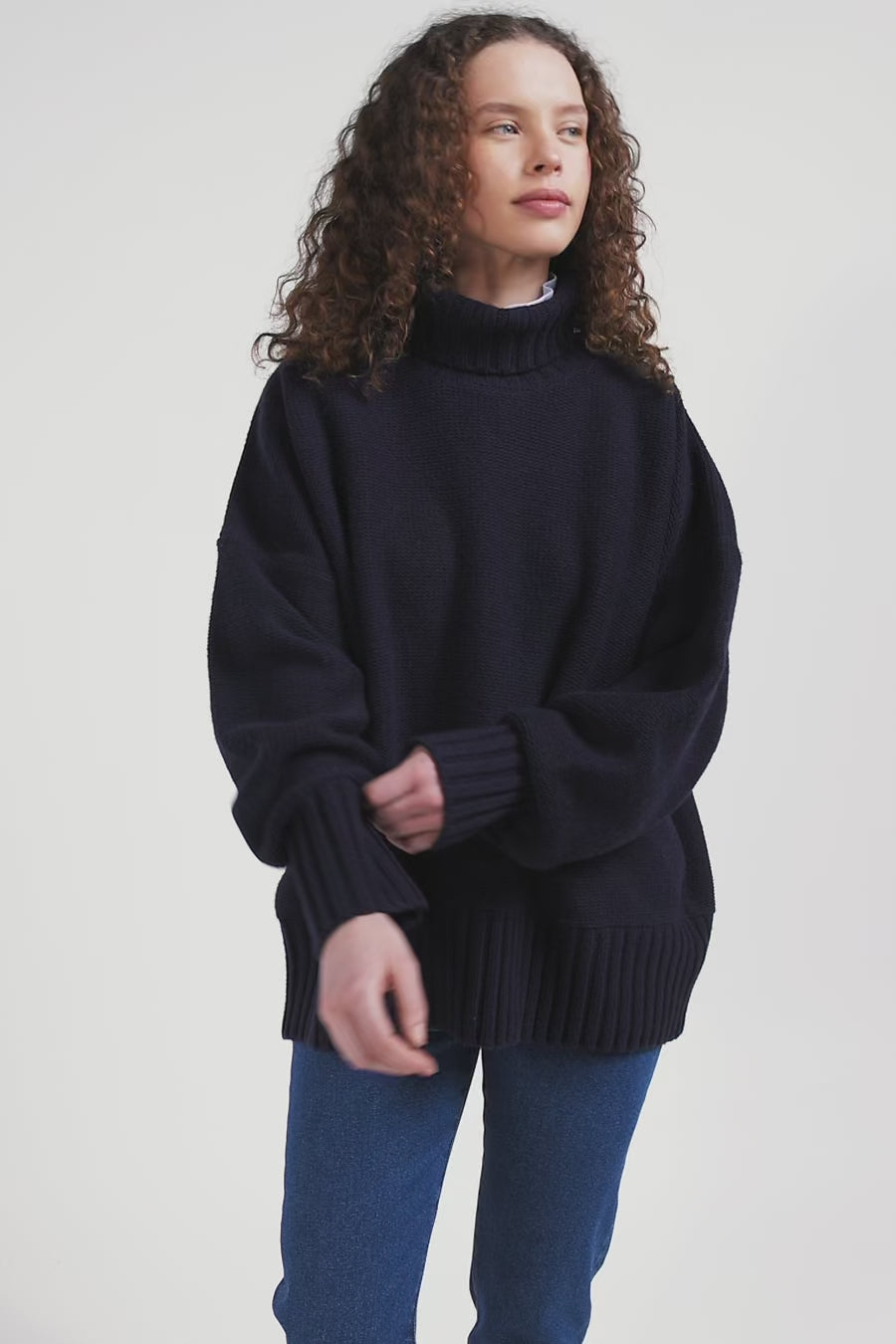 Oversize navy blue wool blend turtleneck jumper