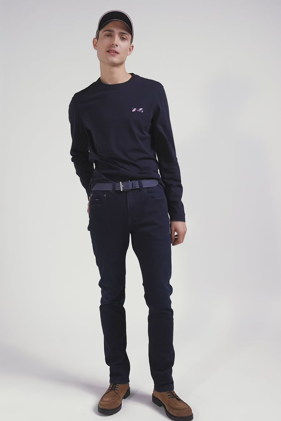 Regular navy blue embroidered long-sleeved cotton T-shirt