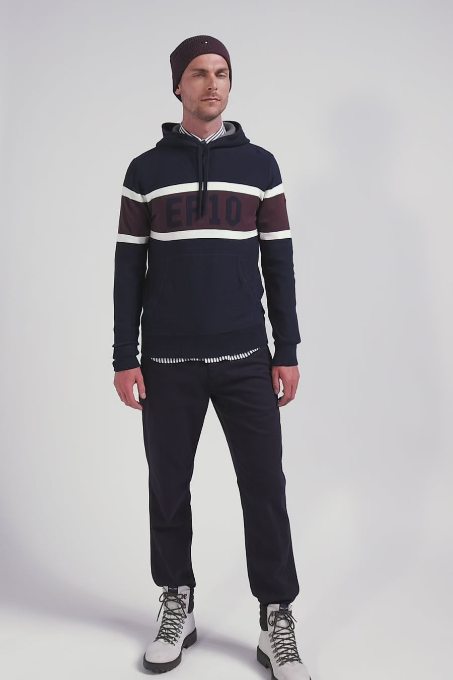 Regular navy blue hooded jumper with EP10 jacquard