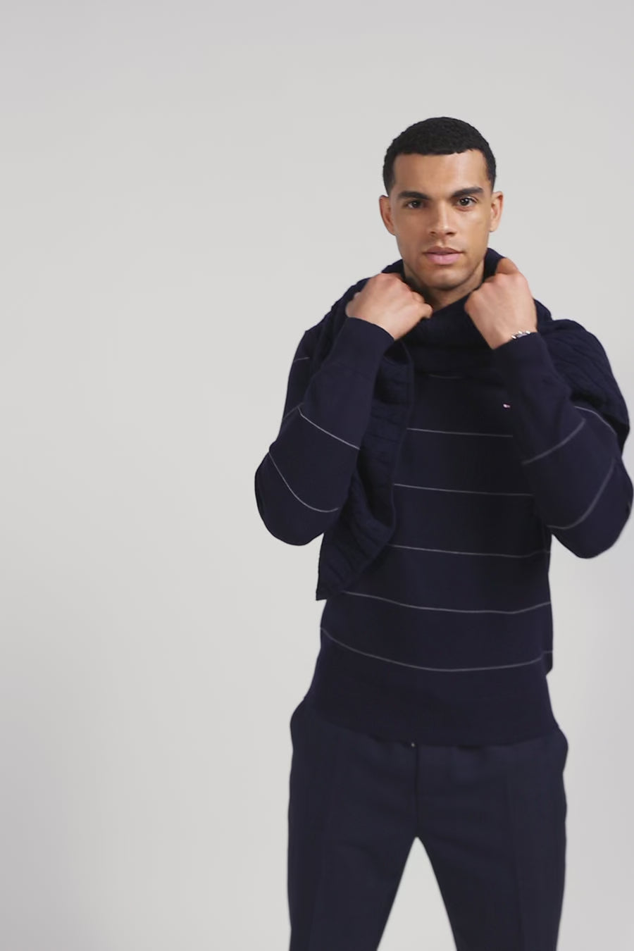 Regular navy striped cotton and cashmere crew neck jumper