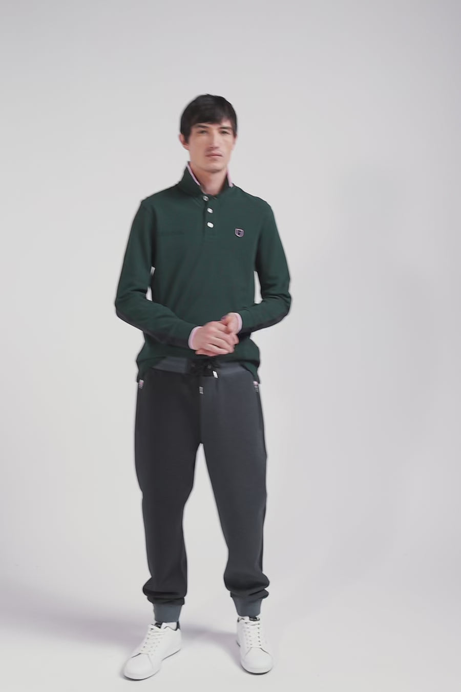 Regular green long-sleeved cotton piqué polo shirt with tricolor details