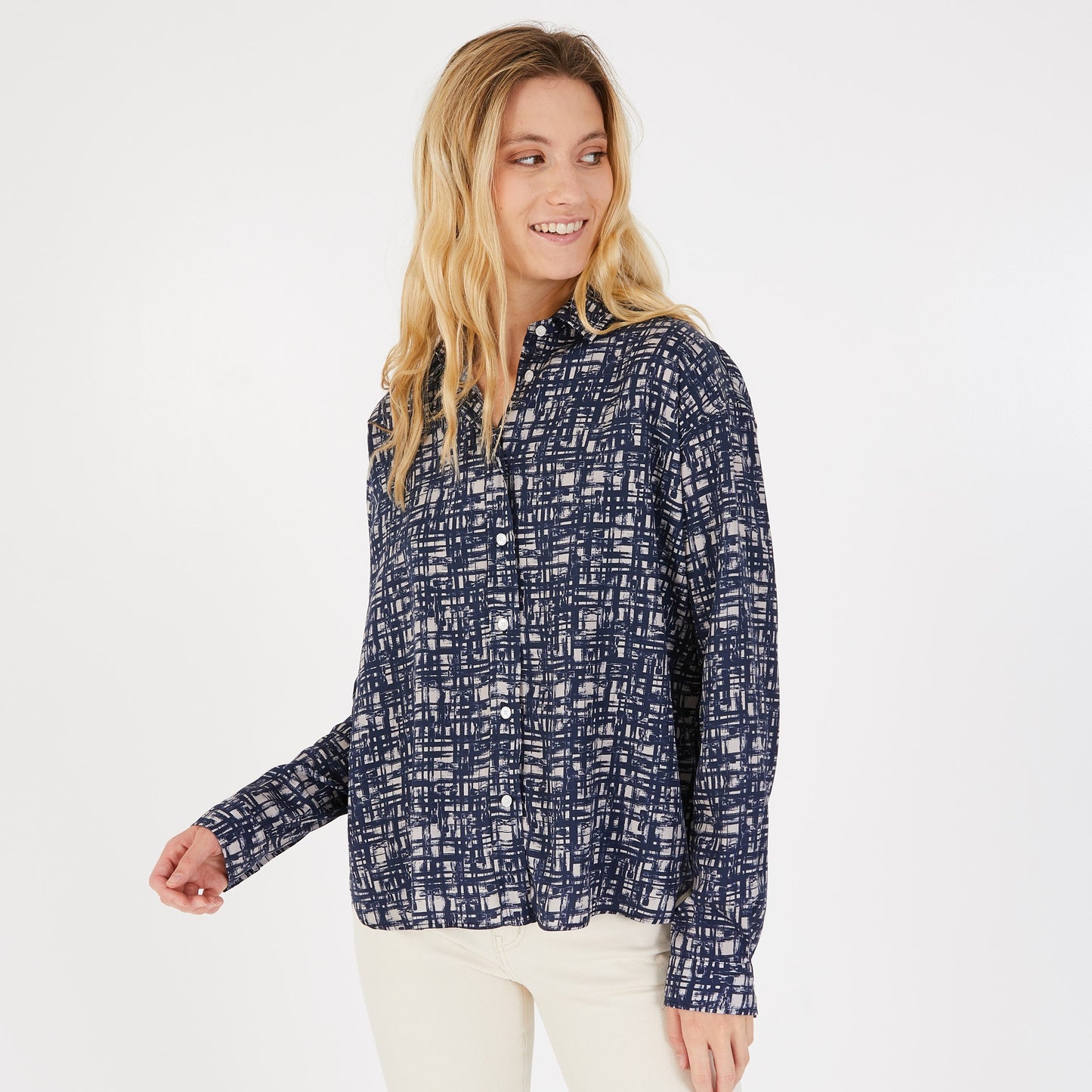 Blouse printed with lines and bow ties